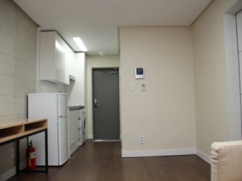 Itaewon-dong Efficency Apartment