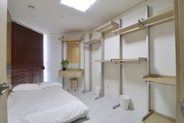 Jungnim-dong Efficency Apartment