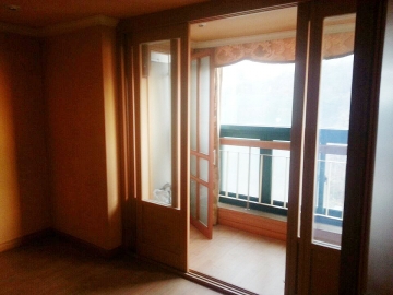 Pyeongchang-dong Efficency Apartment
